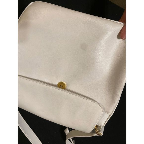 Coletta Genuine White Cream Leather Crossbody Bag Like New w/Sliding Wallet - Picture 7 of 8